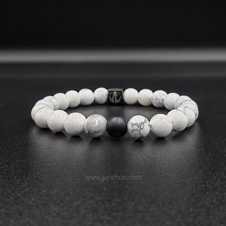 Distance Bracelet - Howlite | Matte Black Onyx