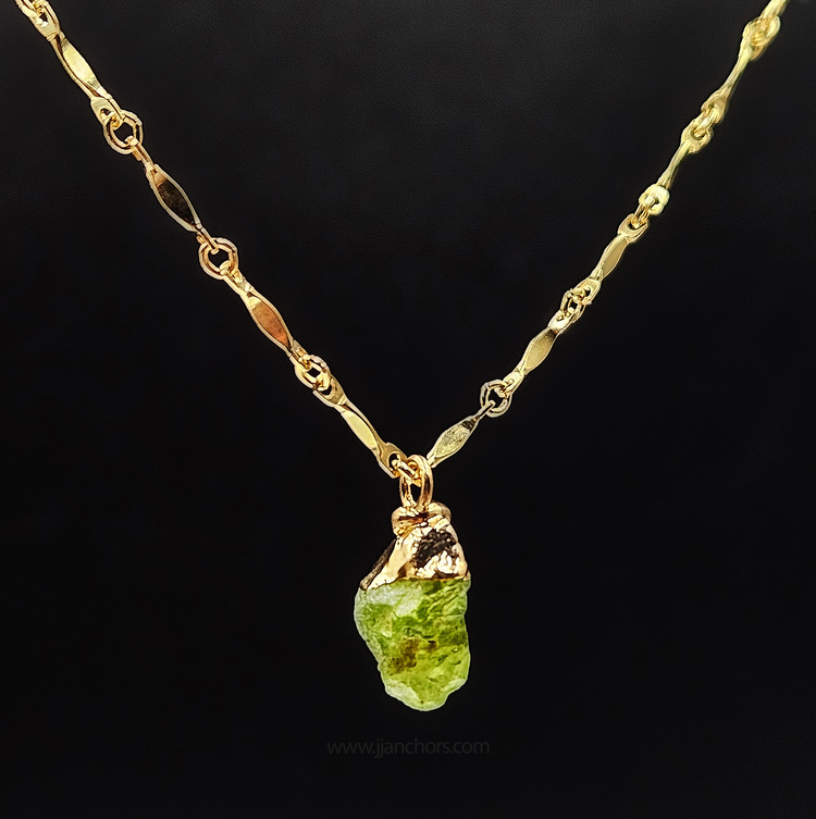 Raw Egyptian Peridot in 10K Gold Necklace | AUGUST Birthstone